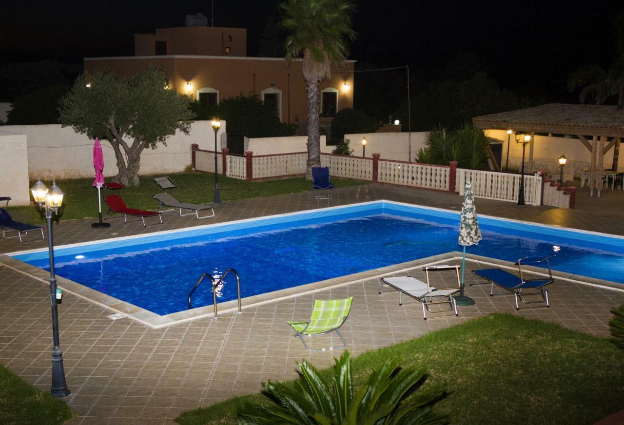 Casa Vacanze Calafarina Пакіно Екстер'єр фото